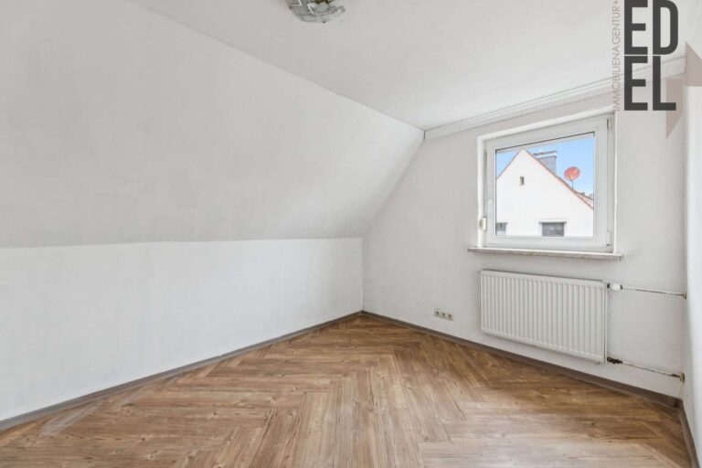 Schlafzimmer DG