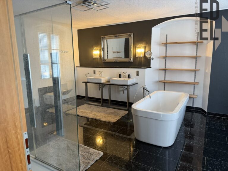 Badezimmer 1.OG