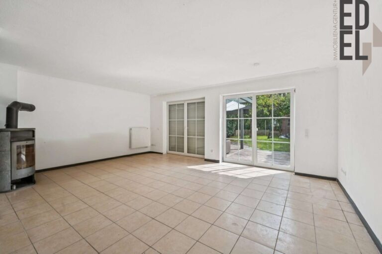 Wohnzimmer (1 Couch mit KI entfernt)