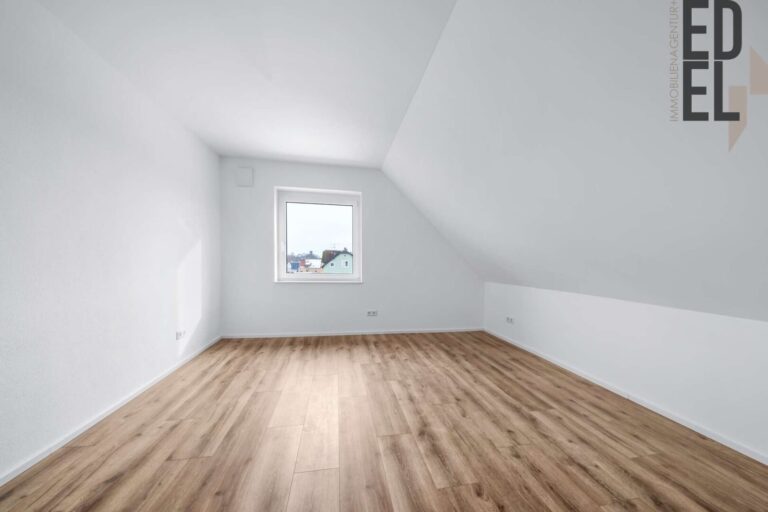 Schlafzimmer 3, DG