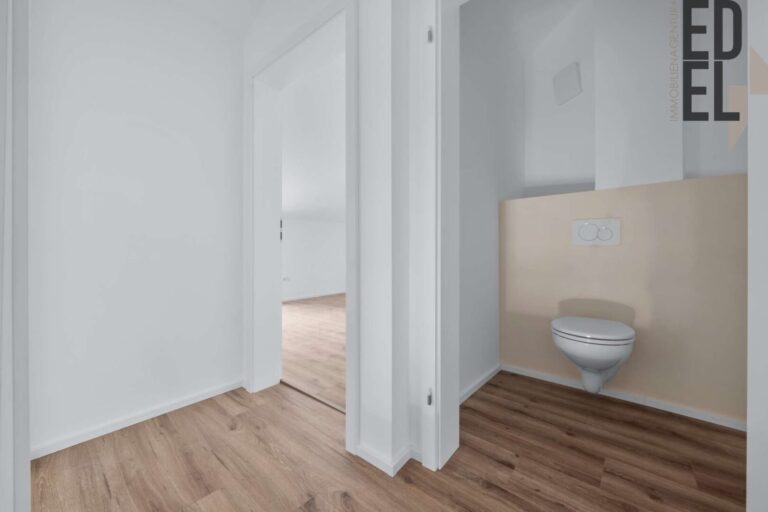 Flur mit WC Stadthaus