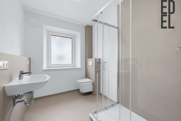 Badezimmer 1. OG