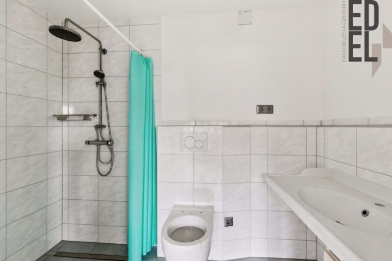 Badezimmer EG