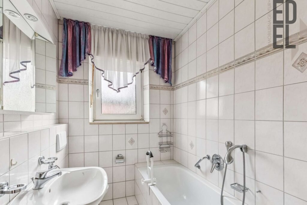 Badezimmer EG